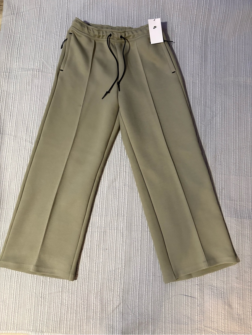 Nike Men’s Light Olive Green Sweatpants